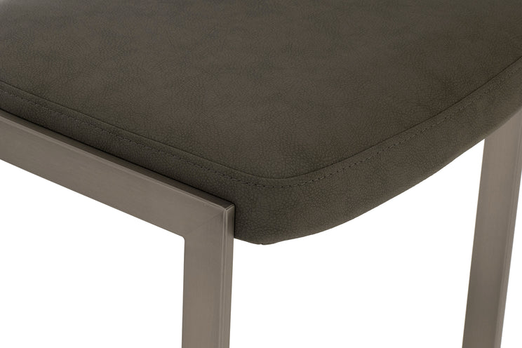 Oxford Gathering Table and 3 Stools